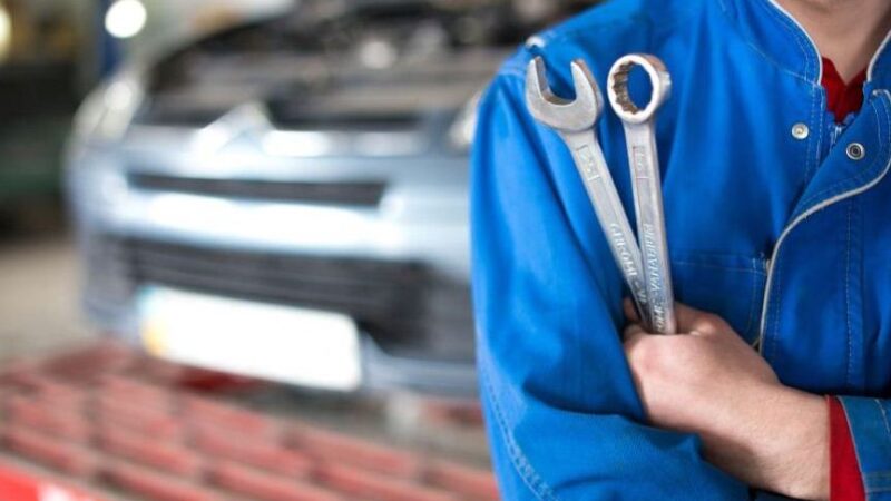 Top 5 Factors to Consider When Selecting Car Repair Shops