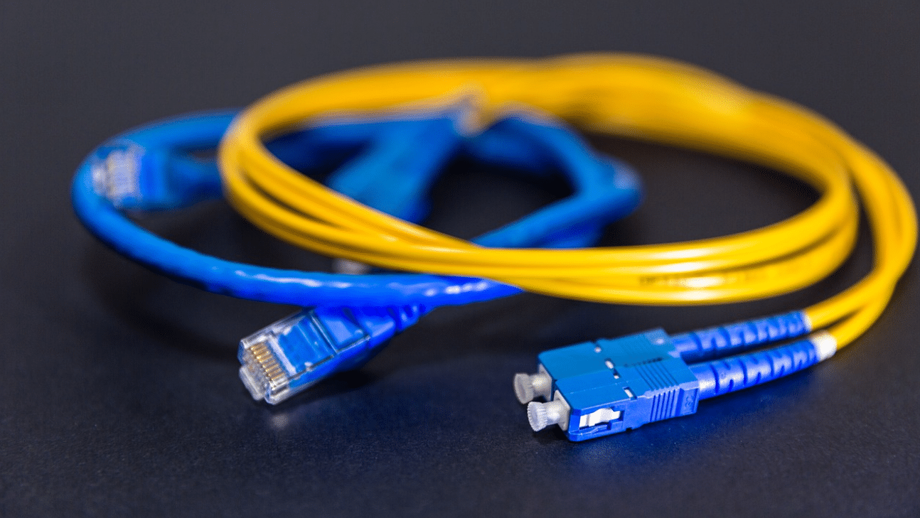 Fiber Optic vs. DSL Internet: How they work plus pros and cons